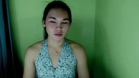 Snapshot of ur_innocent_girlx chatting on 03.09.25 QUEENSY online show from 03.09.25