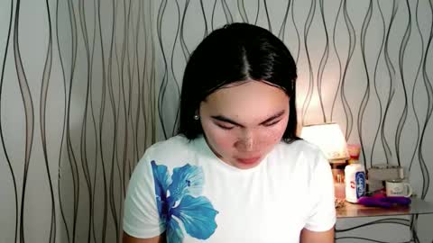 Snapshot of ur_innocent_girlx chatting on 01.09.26 QUEENSY online show from 01.09.26