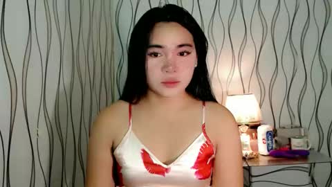 Snapshot of ur_innocent_girlx chatting on 01.10.26 QUEENSY online show from 01.10.26