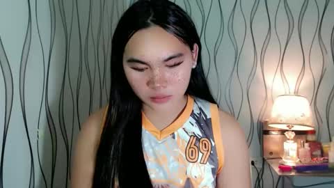 Snapshot of ur_innocent_girlx chatting on 02.06.26 QUEENSY online show from 02.06.26