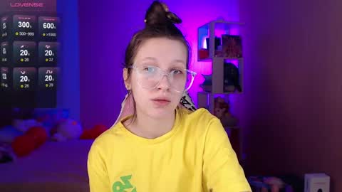 Snapshot of ur_kitty__ chatting on 03.04.25 Lera online show from 03.04.25