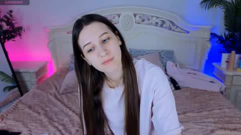 Snapshot of ur_kitty__ chatting on 09.30.25 Lera online show from 09.30.25