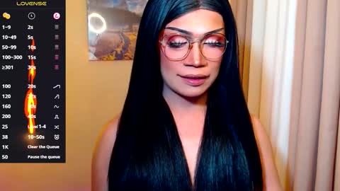 Snapshot of ur_new_fantasy chatting on 12.16.25 Call me Queeny online show from 12.16.25