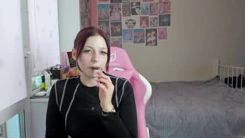 ur_obedient_girl online show from 02.09.25