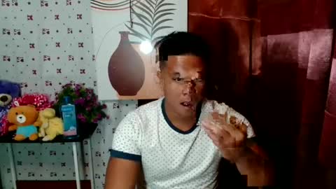 Snapshot of ur_pinoydave chatting on 01.17.25 Dave online show from 01.17.25