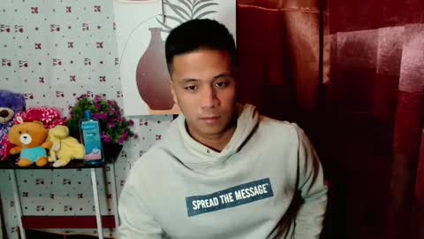 Snapshot of ur_pinoydave chatting on 01.18.25 Dave online show from 01.18.25