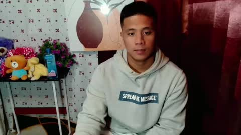 Snapshot of ur_pinoydave chatting on 01.18.25 Dave online show from 01.18.25