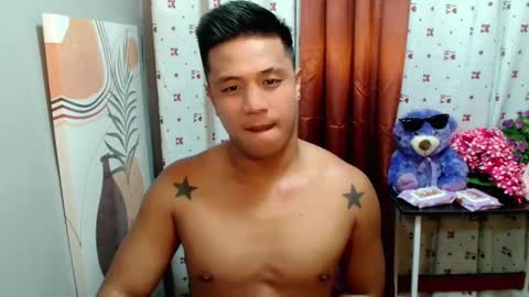 Snapshot of ur_pinoydave chatting on 02.03.25 Dave online show from 02.03.25