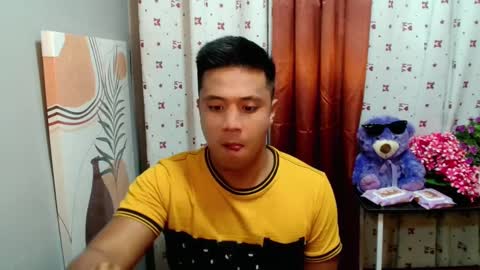 Snapshot of ur_pinoydave chatting on 02.03.25 Dave online show from 02.03.25