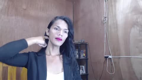 Snapshot of ur_prescious_xxx chatting on 05.15.26 Ur Lovely Pricious online show from 05.15.26