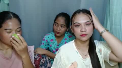 Snapshot of ur_prettymitch chatting on 09.30.25 ur_prettymitch online show from 09.30.25