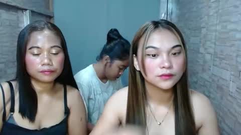 Snapshot of ur_prettymitch chatting on 10.12.25 ur_prettymitch online show from 10.12.25