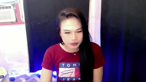 Snapshot of ur_ugly_princess chatting on 12.05.25 chesca online show from 12.05.25