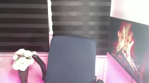 Snapshot of urasaintwink chatting on 02.07.25 Bran online show from 02.07.25