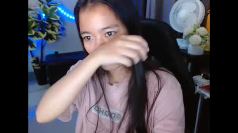 Snapshot of urasian_bella23 chatting on 12.04.24 urasian_bella23 online show from 12.04.24