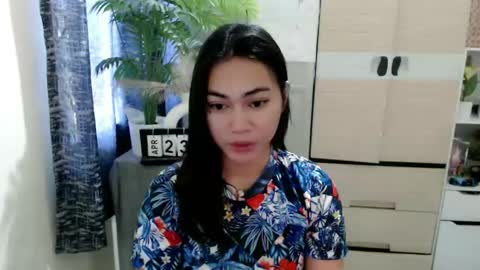 Snapshot of urasian_erica chatting on 04.26.26 urasian_erica online show from 04.26.26
