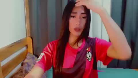 urasian_eya online show from 12.17.25