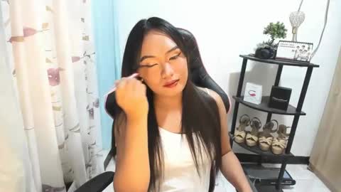 Snapshot of urasian_ivana_alawi chatting on 01.22.25 IVANA and ALEXIA online show from 01.22.25