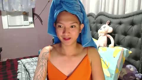 NEWRA  ALLISON online show from 05.03.26