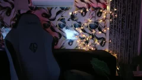 Snapshot of urasiandreamgirlxxx chatting on 03.09.26 jess online show from 03.09.26