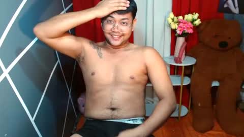 Snapshot of urasiankyler chatting on 06.26.26 urasiankyler online show from 06.26.26