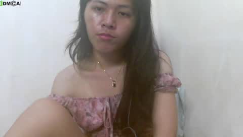 Snapshot of urasianlover69x chatting on 02.08.25 rai online show from 02.08.25