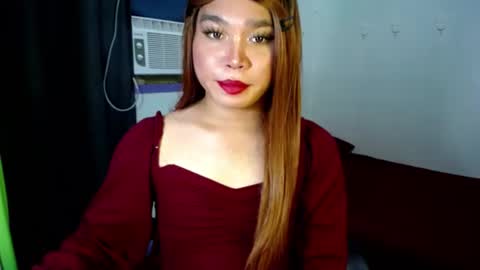 Snapshot of urasiansweet_cummer chatting on 02.12.25 KENDRA online show from 02.12.25