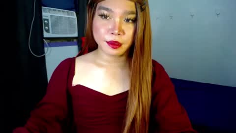 Snapshot of urasiansweet_cummer chatting on 02.21.25 KENDRA online show from 02.21.25