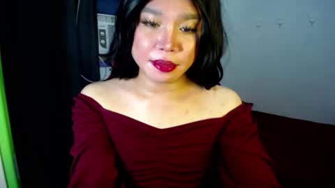 Snapshot of urasiansweet_cummer chatting on 03.10.25 KENDRA online show from 03.10.25