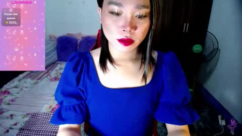 Snapshot of urasiansweet_cummer chatting on 09.20.25 KENDRA online show from 09.20.25