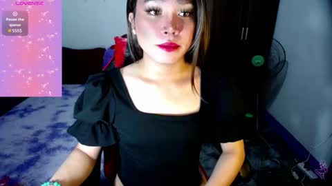 Snapshot of urasiansweet_cummer chatting on 11.12.25 KENDRA online show from 11.12.25