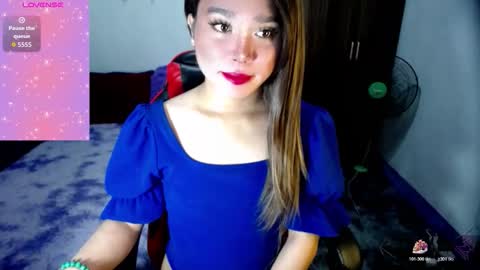 Snapshot of urasiansweet_cummer chatting on 11.16.25 KENDRA online show from 11.16.25