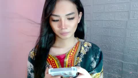 Clara online show from 01.04.25