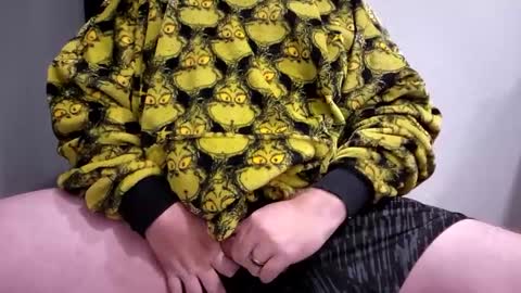 Snapshot of urbigfun chatting on 12.24.24 YBF online show from 12.24.24