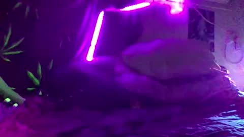 urdaddy875867 online show from 11.18.25