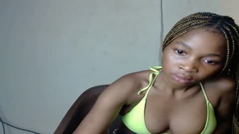 Snapshot of urflirtydoll chatting on 01.13.25 urflirtydoll online show from 01.13.25