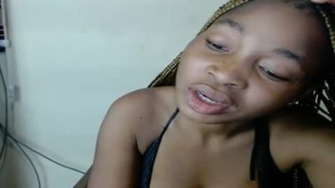 Snapshot of urflirtydoll chatting on 01.15.25 urflirtydoll online show from 01.15.25