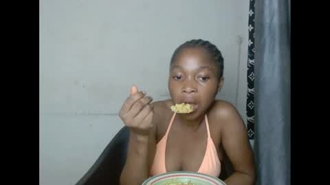 Snapshot of urflirtydoll chatting on 03.01.25 urflirtydoll online show from 03.01.25