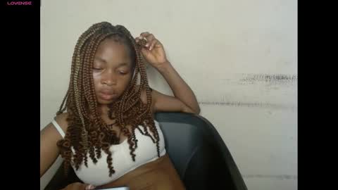 Snapshot of urflirtydoll chatting on 03.10.25 urflirtydoll online show from 03.10.25