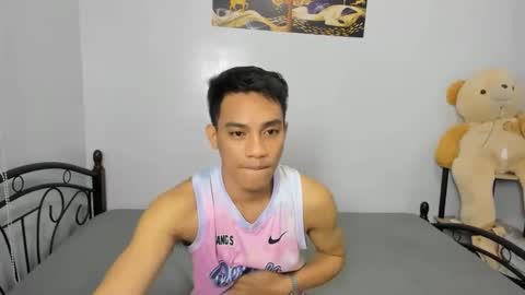 urfucker_vinz online show from 02.15.26