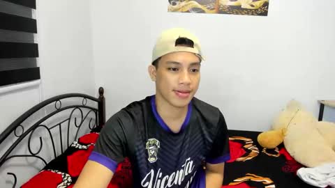 urfucker_vinz online show from 04.19.26