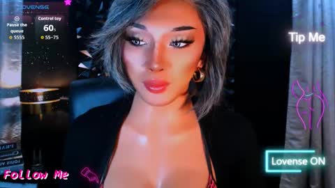 Snapshot of urgoddess_bella chatting on 09.16.25 My bella 3 online show from 09.16.25