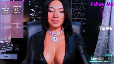 Snapshot of urgoddess_bella chatting on 09.24.25 My bella 3 online show from 09.24.25