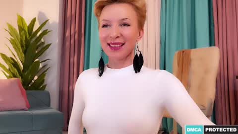 Snapshot of urgoddessjenny chatting on 02.27.25 Jenny online show from 02.27.25