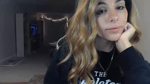 Snapshot of urgoddessmarla chatting on 10.09.25 Goddess Marla online show from 10.09.25