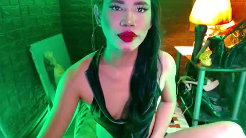 queen norelle online show from 05.23.26