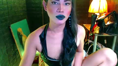 Snapshot of urhardcockqueenxxx chatting on 07.13.26 queen norelle online show from 07.13.26