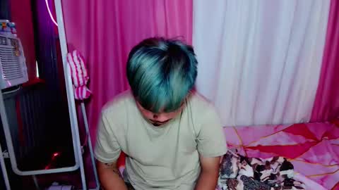 Snapshot of urhot_kharlxoxo chatting on 11.18.25 john carlo online show from 11.18.25