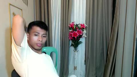 Snapshot of urhotfuckingass chatting on 05.01.26 richard online show from 05.01.26