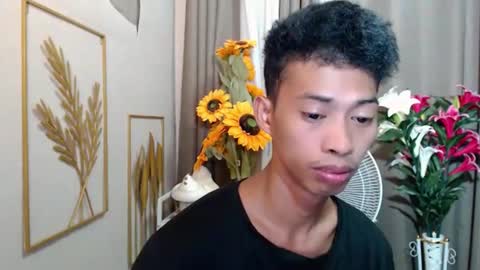 Snapshot of urhotfuckingass chatting on 05.17.26 richard online show from 05.17.26